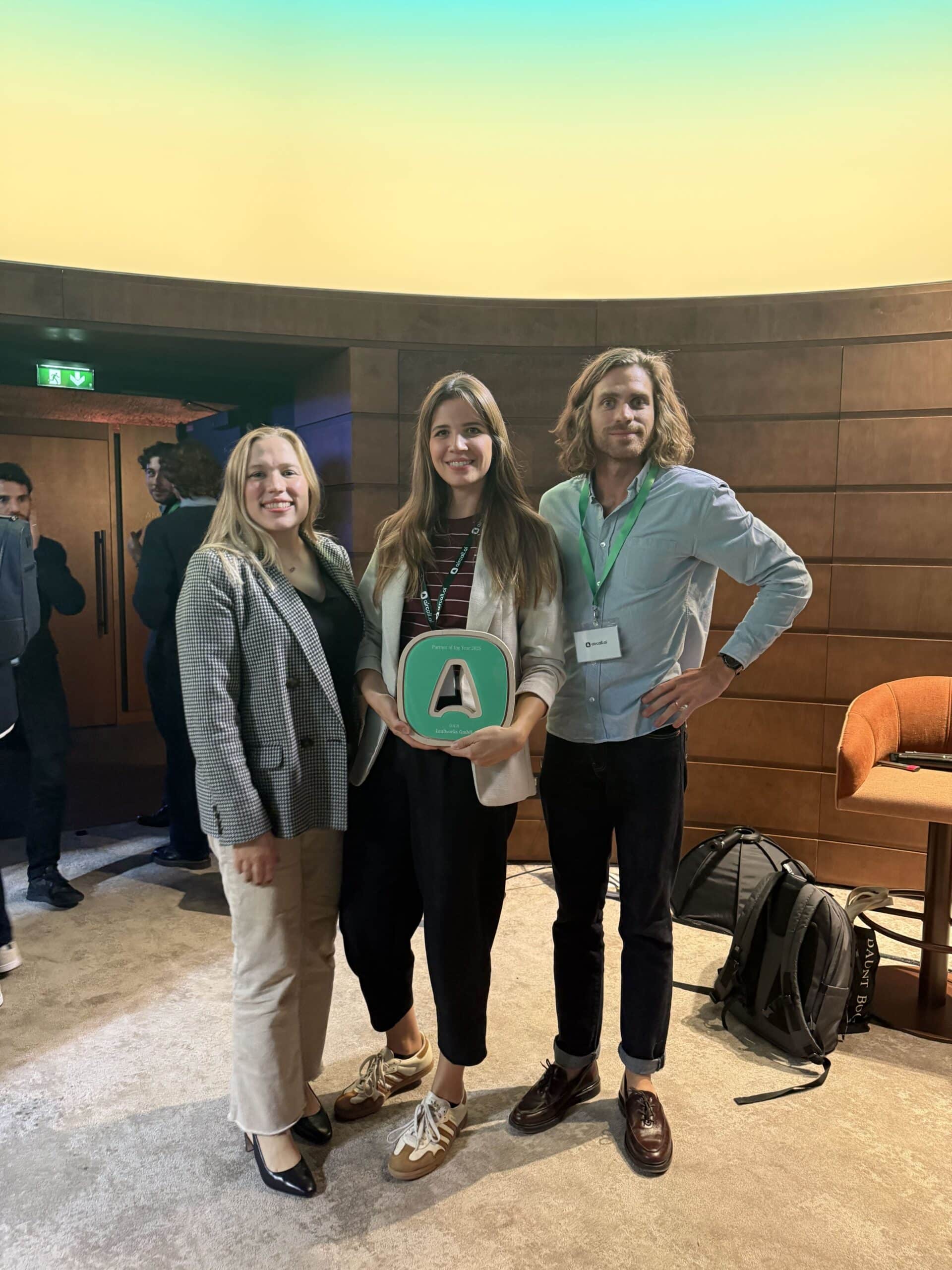 Luise at the award ceremony with the Aircall Partner of the Year 2026 award in Paris